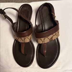 Coach Violett Dark Brown and Tan Sandals Circa Early 2000s Size 9B